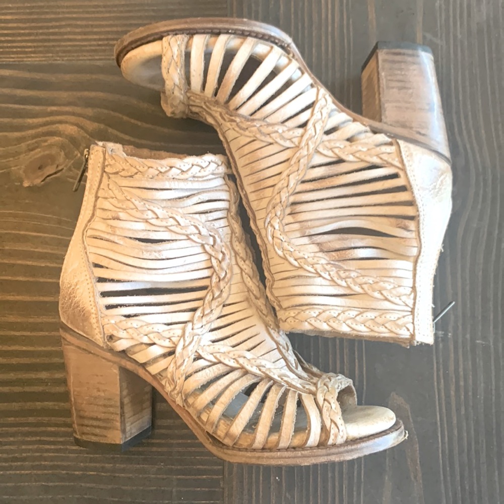Freebird by Steven Bela sandals